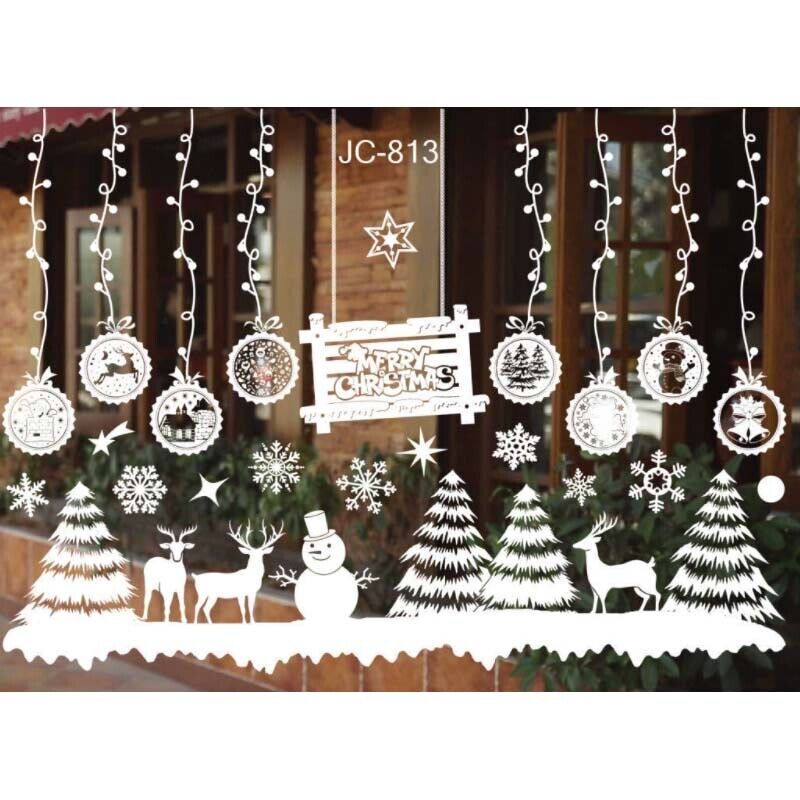 How to Decorate a Christmas Window Without Damaging It